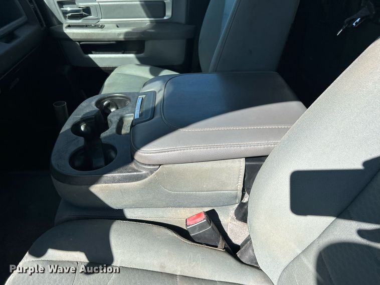 image for item EG1163 2018 Dodge Ram 5500HD utility / service truck