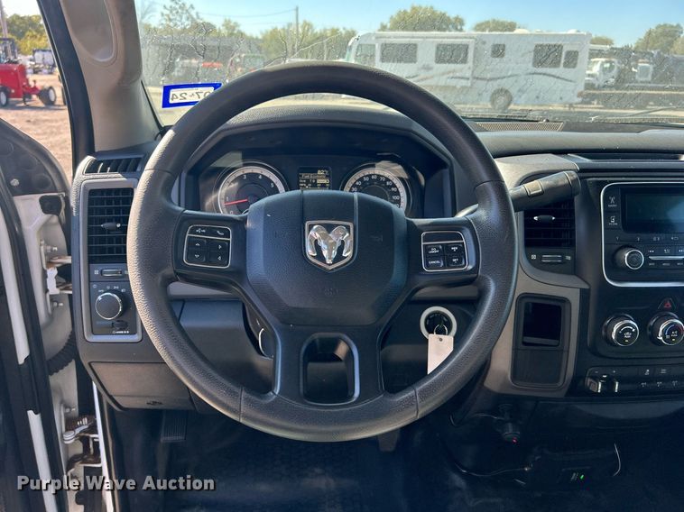 image for item EG1163 2018 Dodge Ram 5500HD utility / service truck