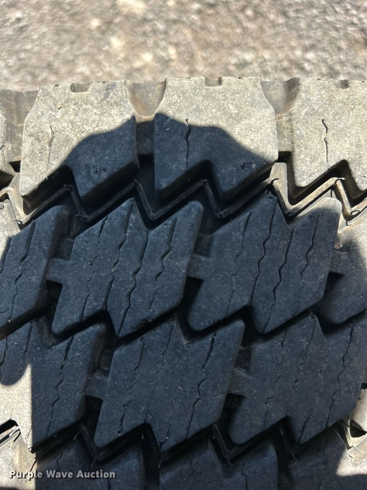 image for item EG1163 2018 Dodge Ram 5500HD utility / service truck