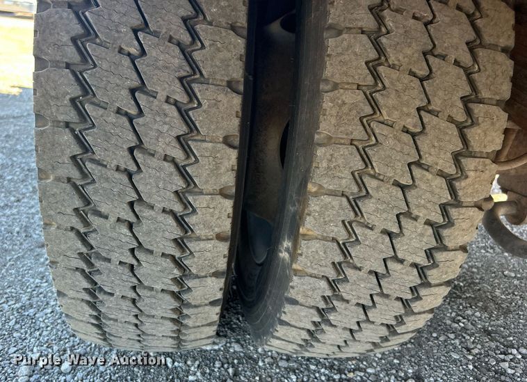 image for item EG1163 2018 Dodge Ram 5500HD utility / service truck