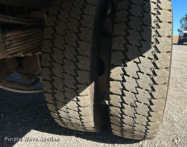 image for item EG1163 2018 Dodge Ram 5500HD utility / service truck