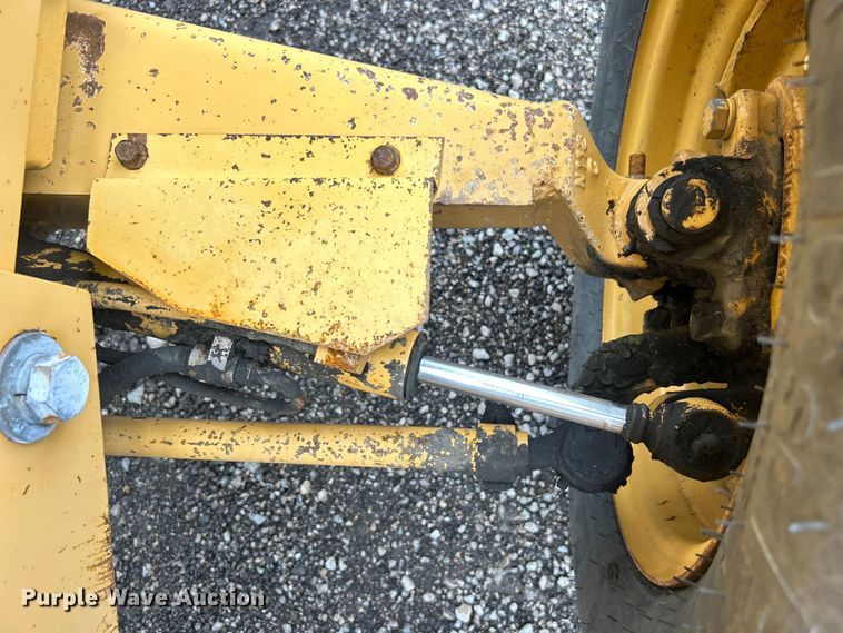 image for item EG1591 Ford 345D landscape tractor