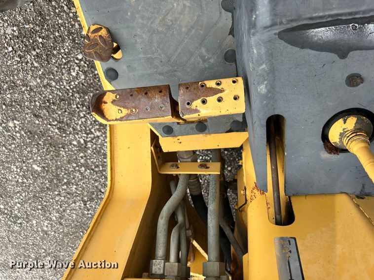 image for item EG1591 Ford 345D landscape tractor