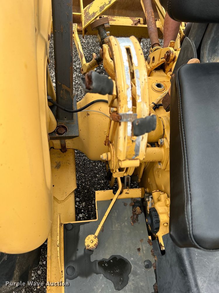 image for item EG1591 Ford 345D landscape tractor