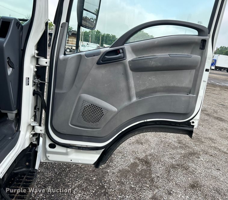 image for item EG1594 2017 Isuzu NPR HD Crew Cab utility / service truck