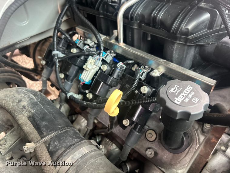 image for item EG1594 2017 Isuzu NPR HD Crew Cab utility / service truck