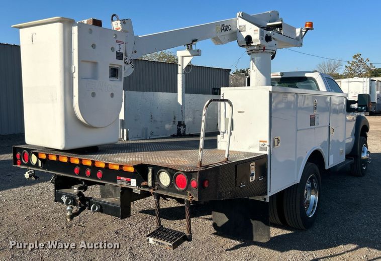 image for item EG2172 2012 Ford F450 Super Duty  bucket truck