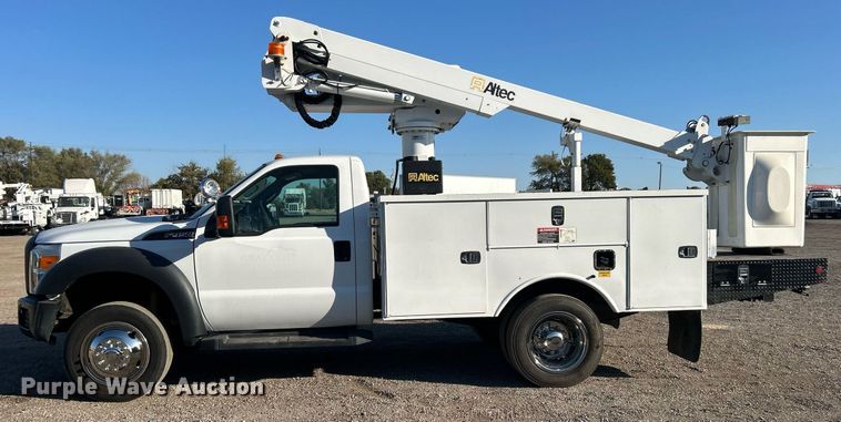 image for item EG2172 2012 Ford F450 Super Duty  bucket truck