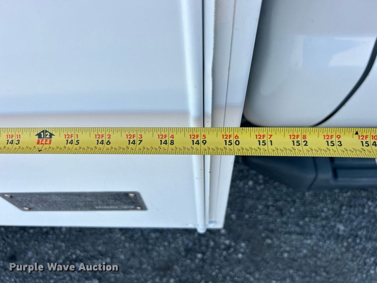 image for item EG2172 2012 Ford F450 Super Duty  bucket truck