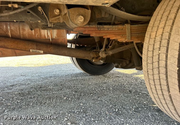 image for item EG2172 2012 Ford F450 Super Duty  bucket truck