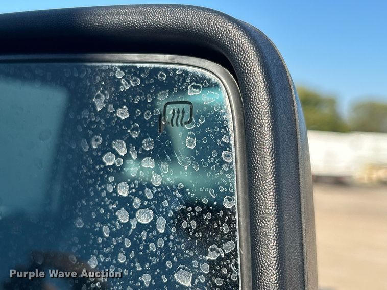 image for item EG2172 2012 Ford F450 Super Duty  bucket truck