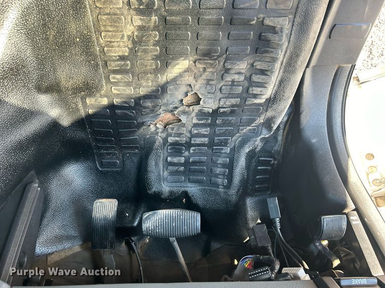 image for item EG2172 2012 Ford F450 Super Duty  bucket truck