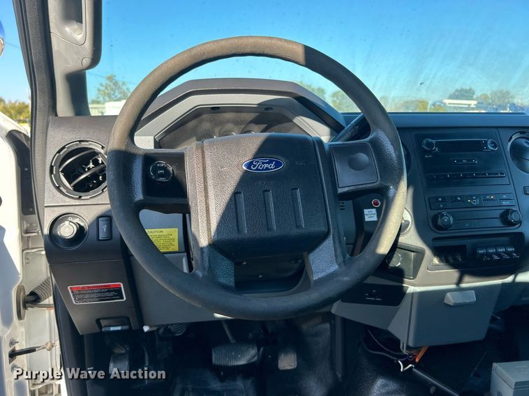 image for item EG2172 2012 Ford F450 Super Duty  bucket truck