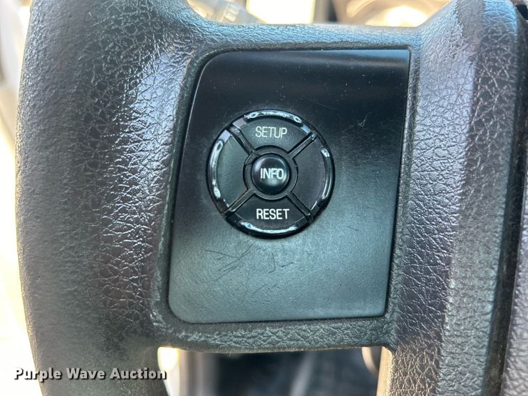 image for item EG2172 2012 Ford F450 Super Duty  bucket truck