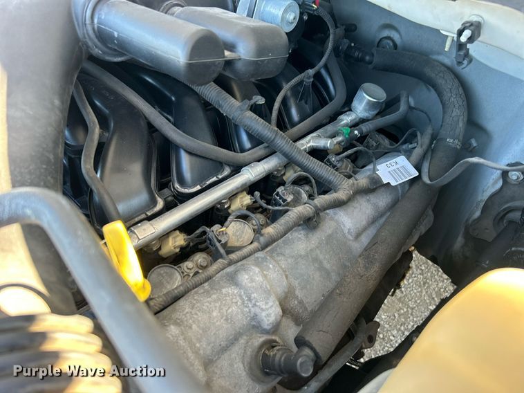 image for item EG2172 2012 Ford F450 Super Duty  bucket truck