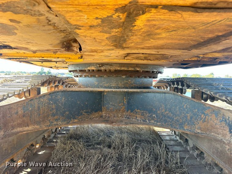 image for item EG2180 2010 Komatsu  PC160LC-8 excavator