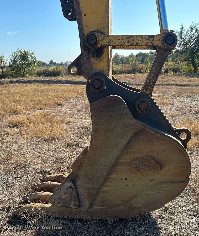 image for item EG2180 2010 Komatsu  PC160LC-8 excavator