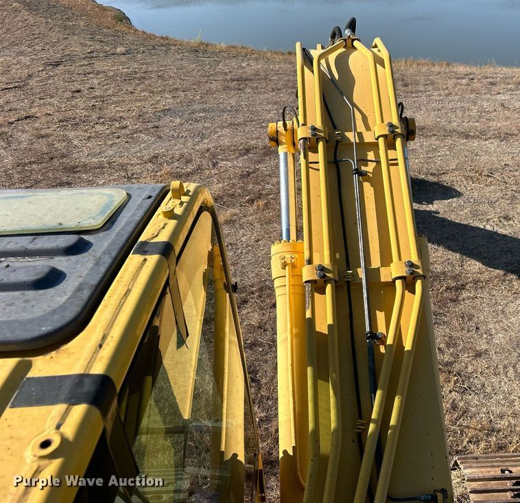 image for item EG2180 2010 Komatsu  PC160LC-8 excavator