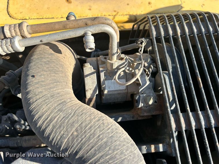 image for item EG2180 2010 Komatsu  PC160LC-8 excavator