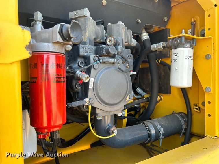 image for item EG2180 2010 Komatsu  PC160LC-8 excavator