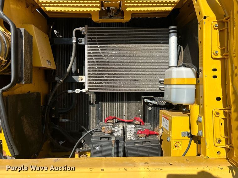image for item EG2180 2010 Komatsu  PC160LC-8 excavator
