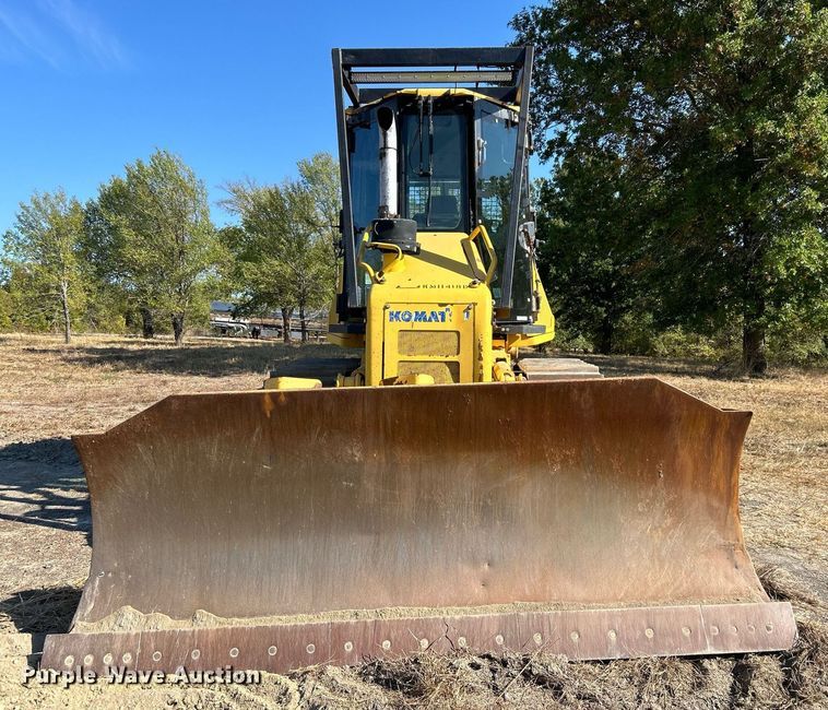 image for item EG2182 2011 Komatsu  D51EX- 22 dozer