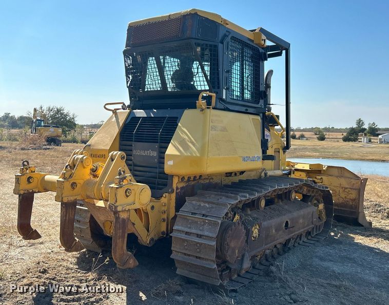 image for item EG2182 2011 Komatsu  D51EX- 22 dozer