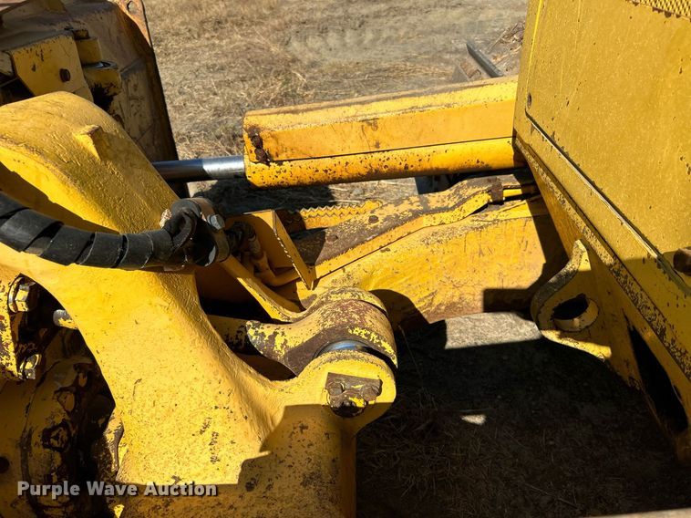 image for item EG2182 2011 Komatsu  D51EX- 22 dozer