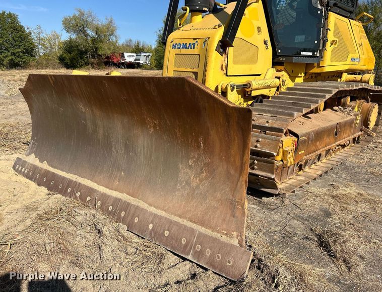 image for item EG2182 2011 Komatsu  D51EX- 22 dozer