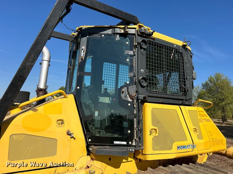 image for item EG2182 2011 Komatsu  D51EX- 22 dozer