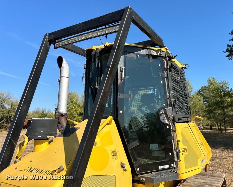 image for item EG2182 2011 Komatsu  D51EX- 22 dozer
