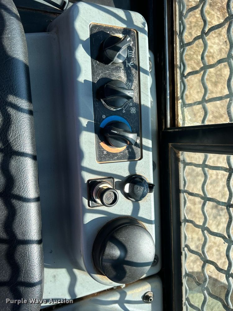 image for item EG2182 2011 Komatsu  D51EX- 22 dozer