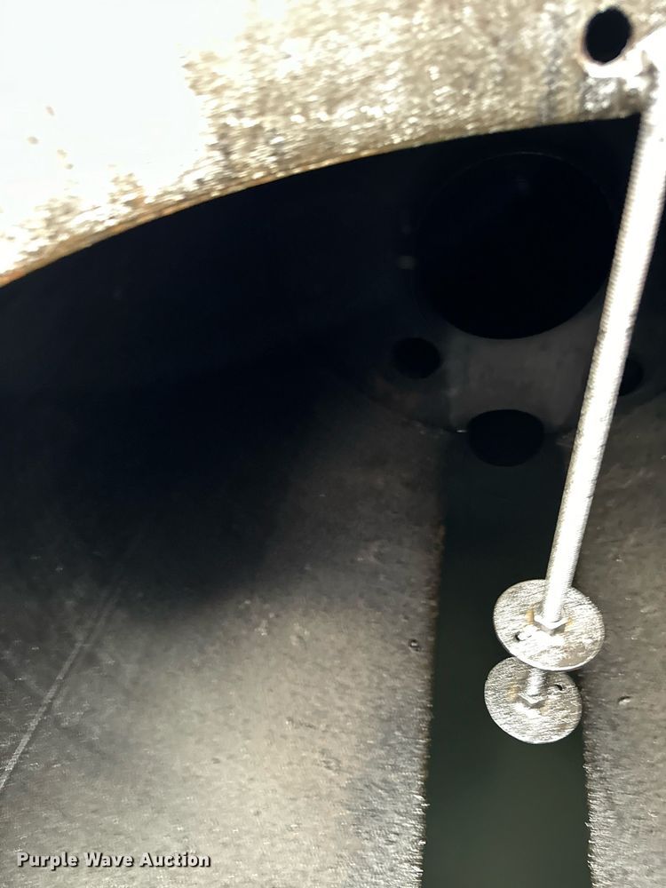 image for item EG6807 1999 Etnyre TR 6 asphalt distributor trailer