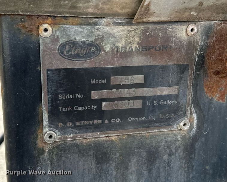 image for item EG6807 1999 Etnyre TR 6 asphalt distributor trailer