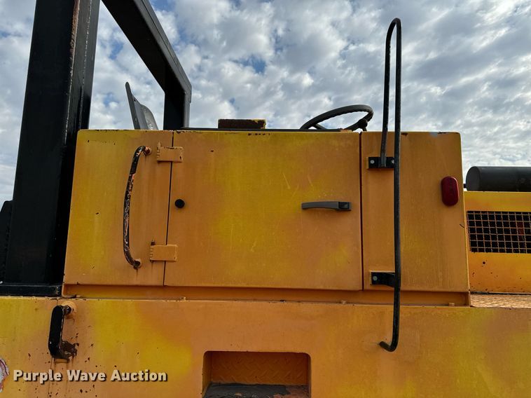 image for item EG6814 1998 Hamm GRW 15 pneumatic roller