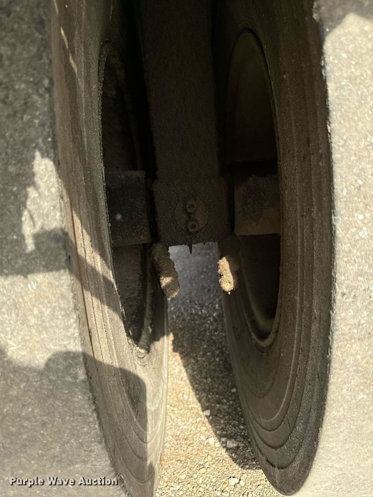 image for item EG6814 1998 Hamm GRW 15 pneumatic roller