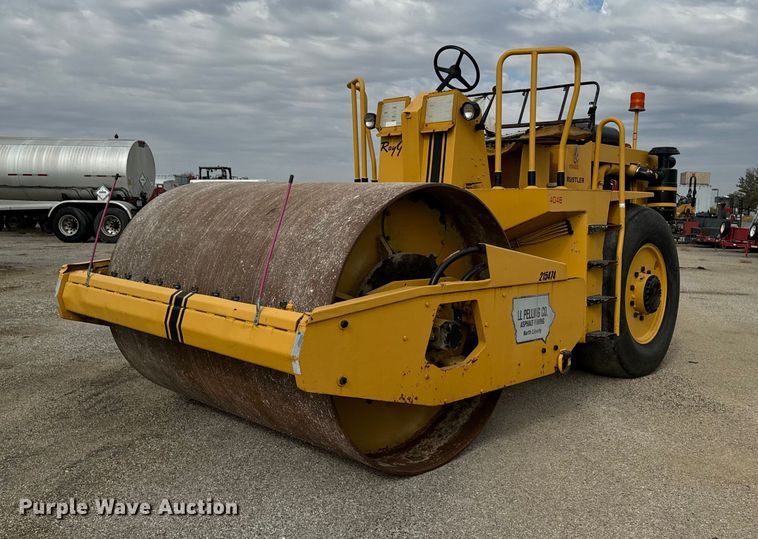 image for item EG6815 1978 RayGo Rustler 404 B single drum roller