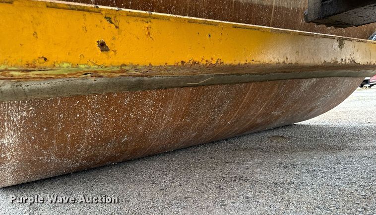 image for item EG6815 1978 RayGo Rustler 404 B single drum roller