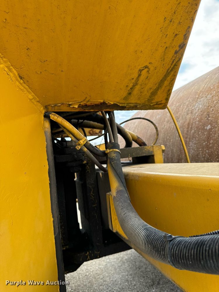 image for item EG6815 1978 RayGo Rustler 404 B single drum roller