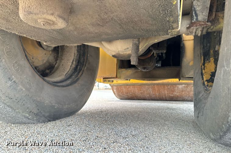 image for item EG6815 1978 RayGo Rustler 404 B single drum roller