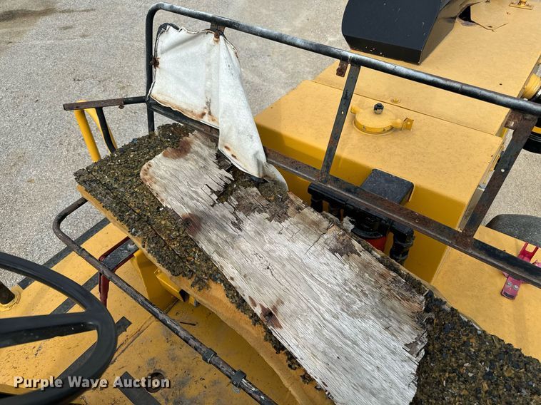 image for item EG6815 1978 RayGo Rustler 404 B single drum roller