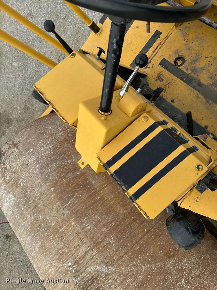image for item EG6815 1978 RayGo Rustler 404 B single drum roller