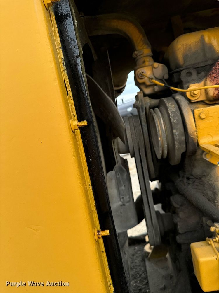 image for item EG6815 1978 RayGo Rustler 404 B single drum roller