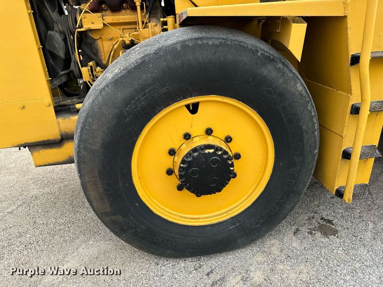 image for item EG6815 1978 RayGo Rustler 404 B single drum roller