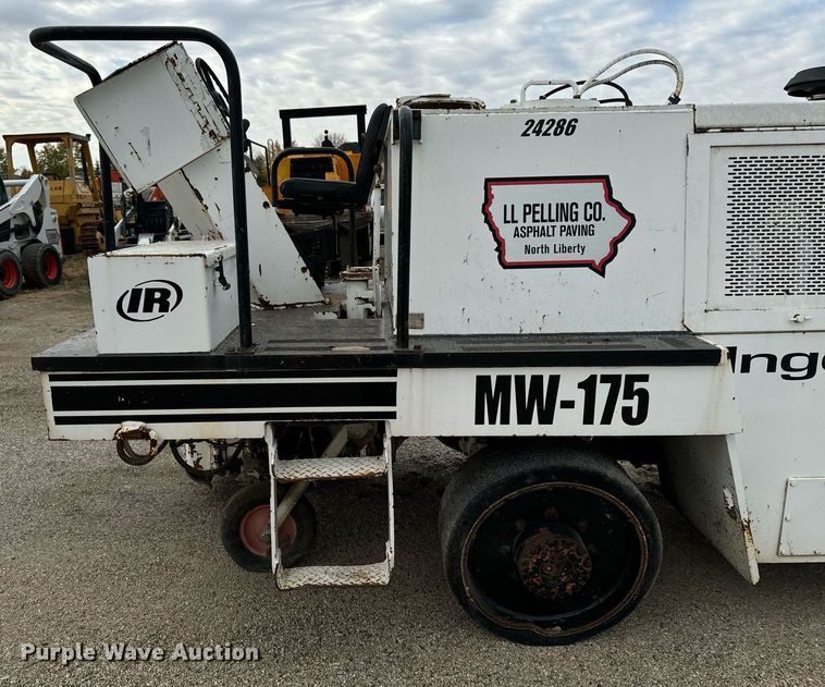 image for item EG6816 1991 Ingersoll-Rand MW-175 milling machine