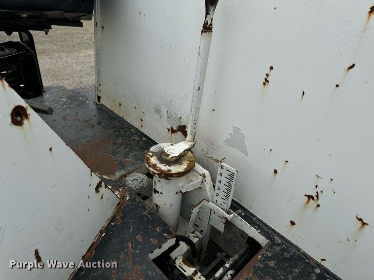 image for item EG6816 1991 Ingersoll-Rand MW-175 milling machine