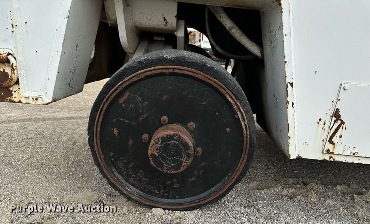 image for item EG6816 1991 Ingersoll-Rand MW-175 milling machine