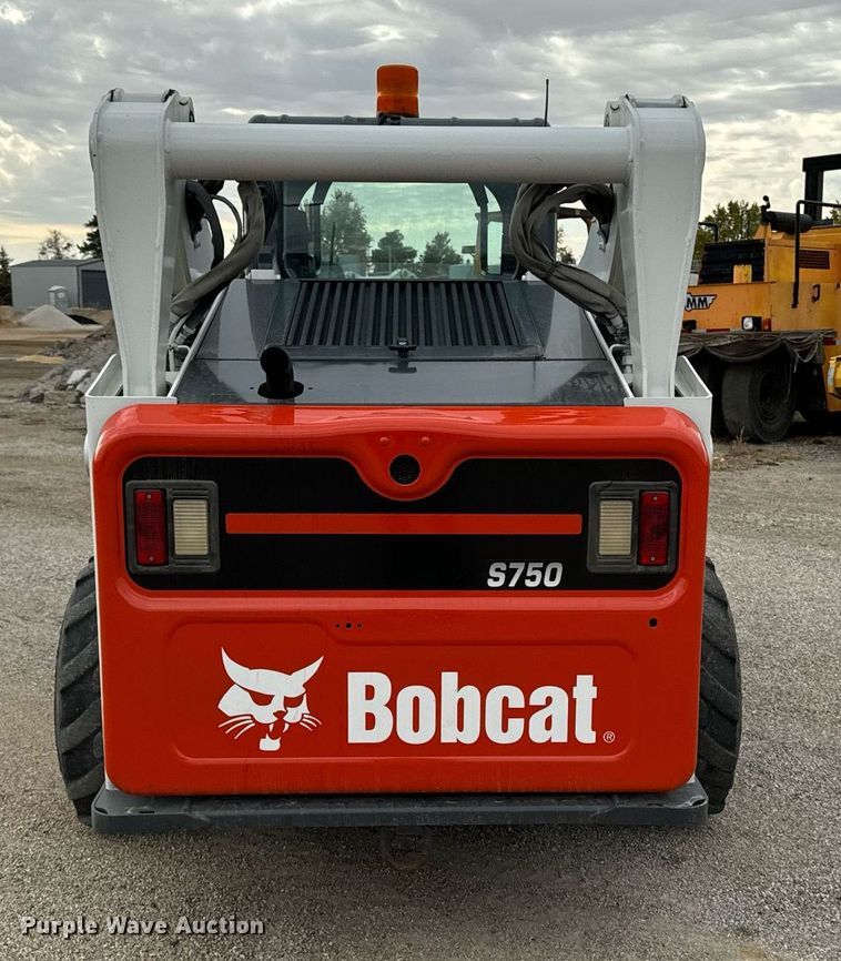 image for item EG6817 2012 Bobcat S750 skid steer loader