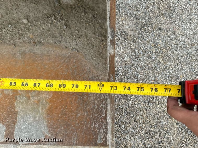 image for item EG6817 2012 Bobcat S750 skid steer loader