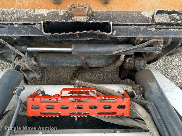 image for item EG6817 2012 Bobcat S750 skid steer loader